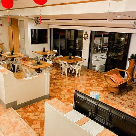 Mario'S Travellers Inn Корон Екстериор снимка
