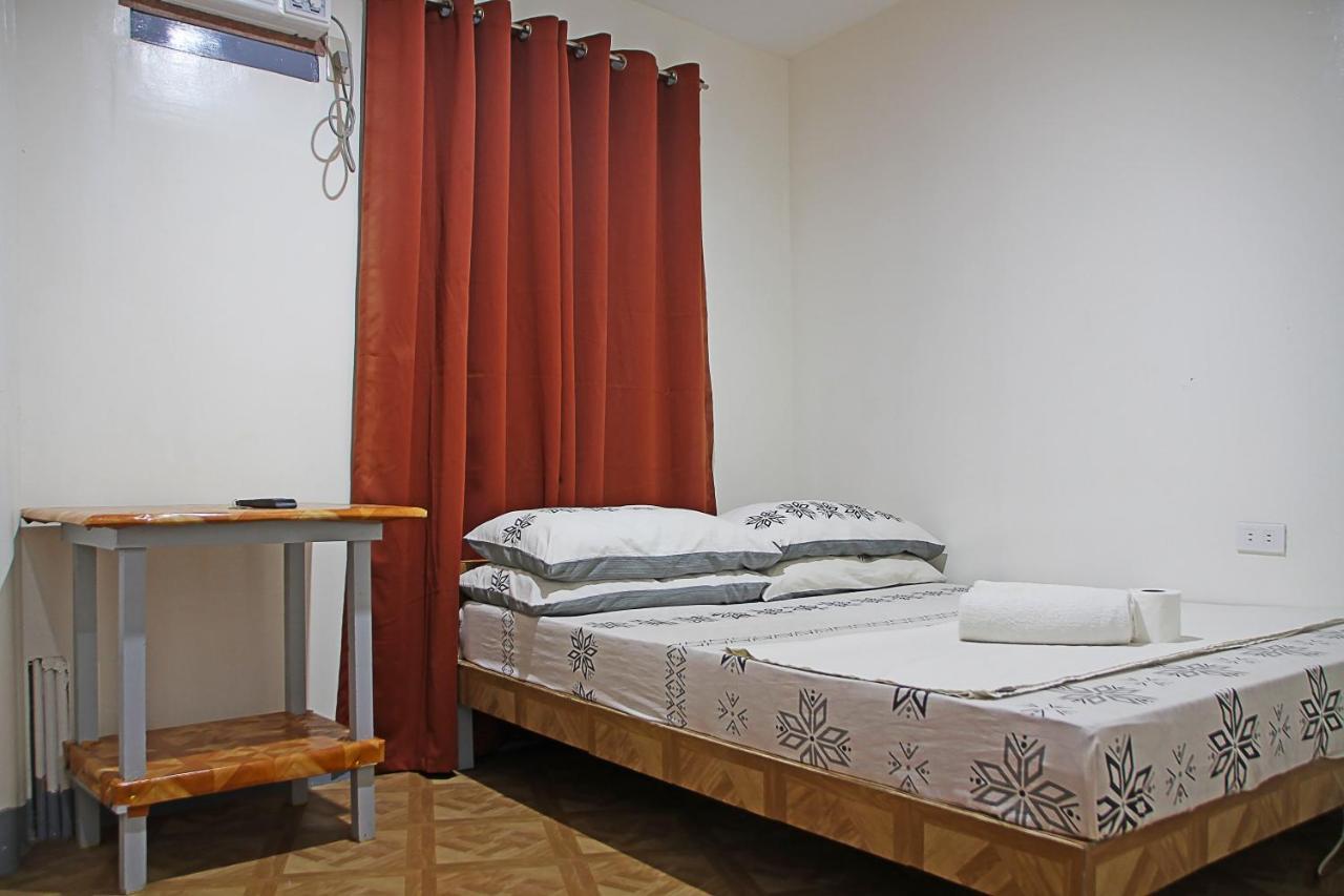 Mario'S Travellers Inn Корон Екстериор снимка