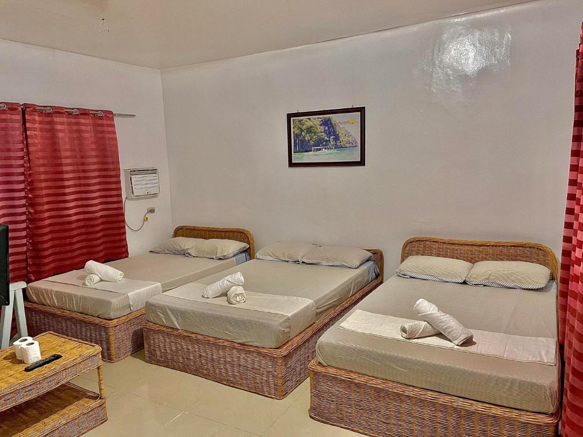 Mario'S Travellers Inn Корон Екстериор снимка