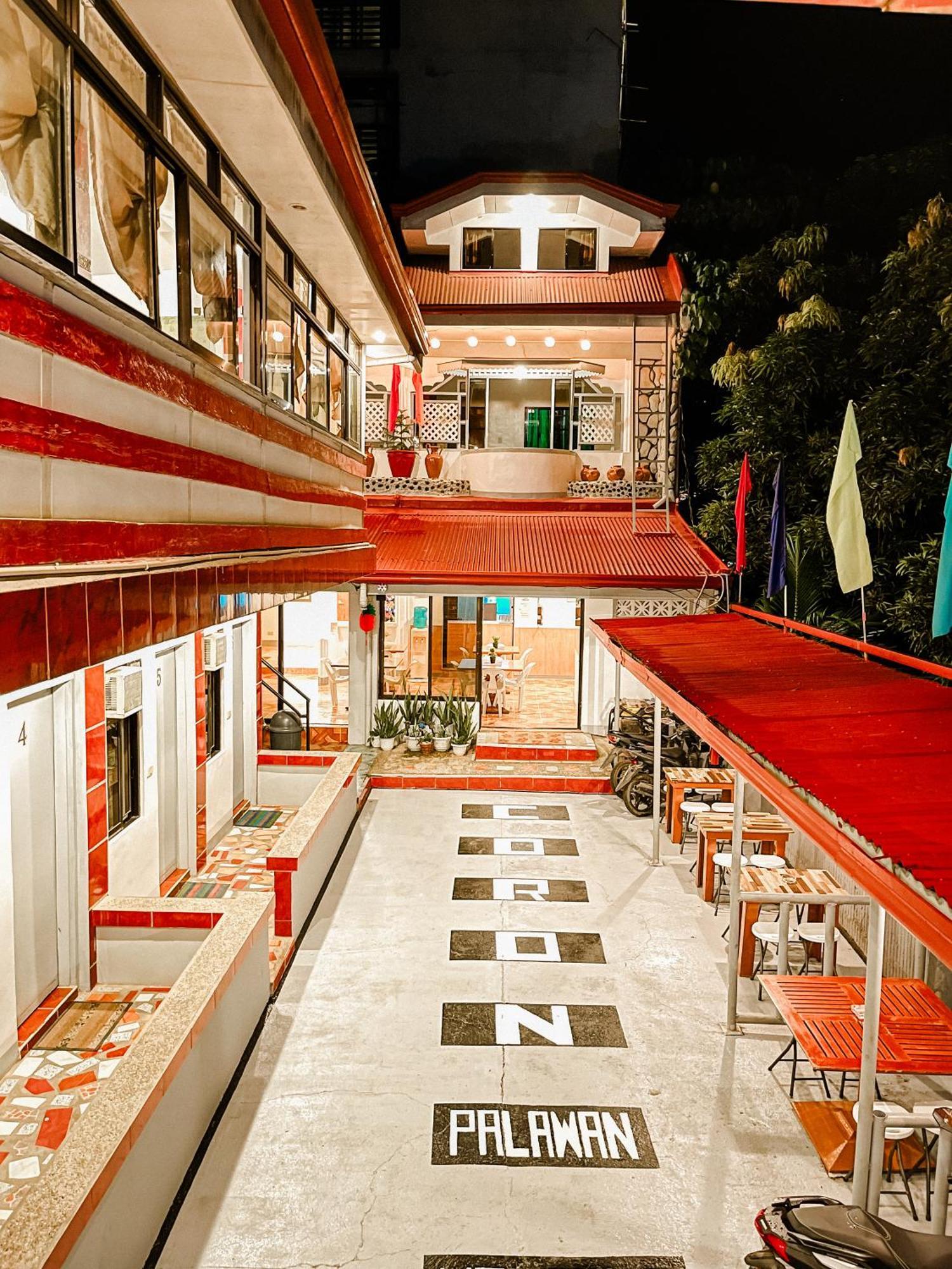 Mario'S Travellers Inn Корон Екстериор снимка